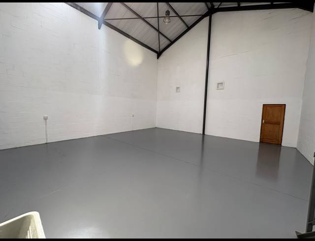 200M² WAREHOUSE TO LET IN ASLA PARK